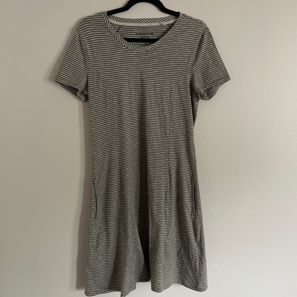Toad&Co Dresses & Skirts - Toad&Co T-Shirt Dress Women Medium Gray Striped Organic Cotton Tencel Casual